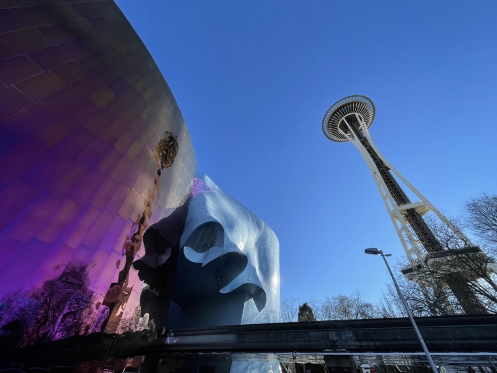 space needle,pop culture museum and Chihuly garden and glass