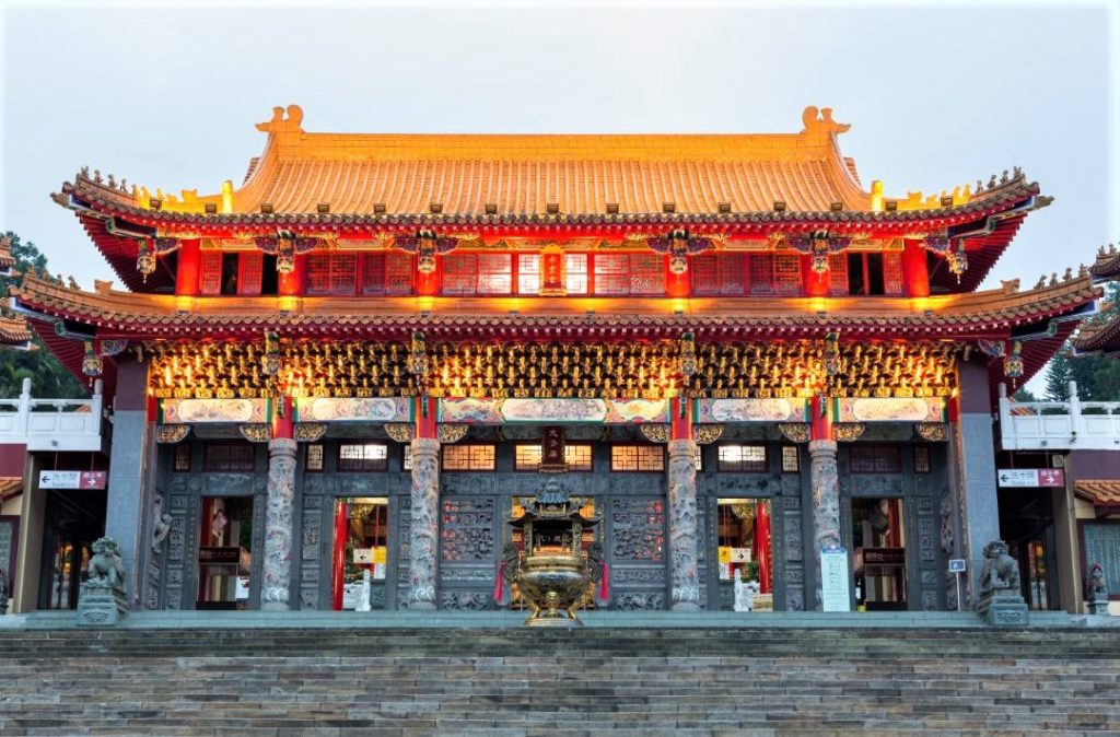 台湾旅行の人気観光スポットー日月潭での文武廟の写真です。