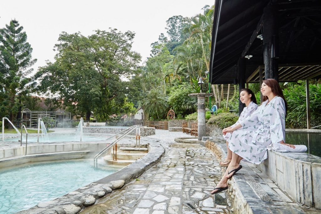 台湾旅行の人気観光スポットー知本温泉の写真です。