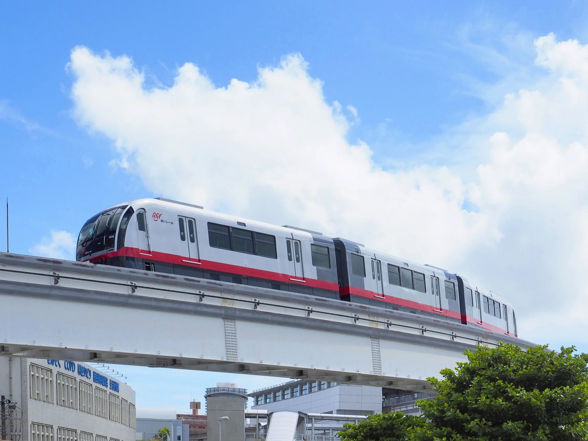 沖繩自由行交通方式,單軌電車