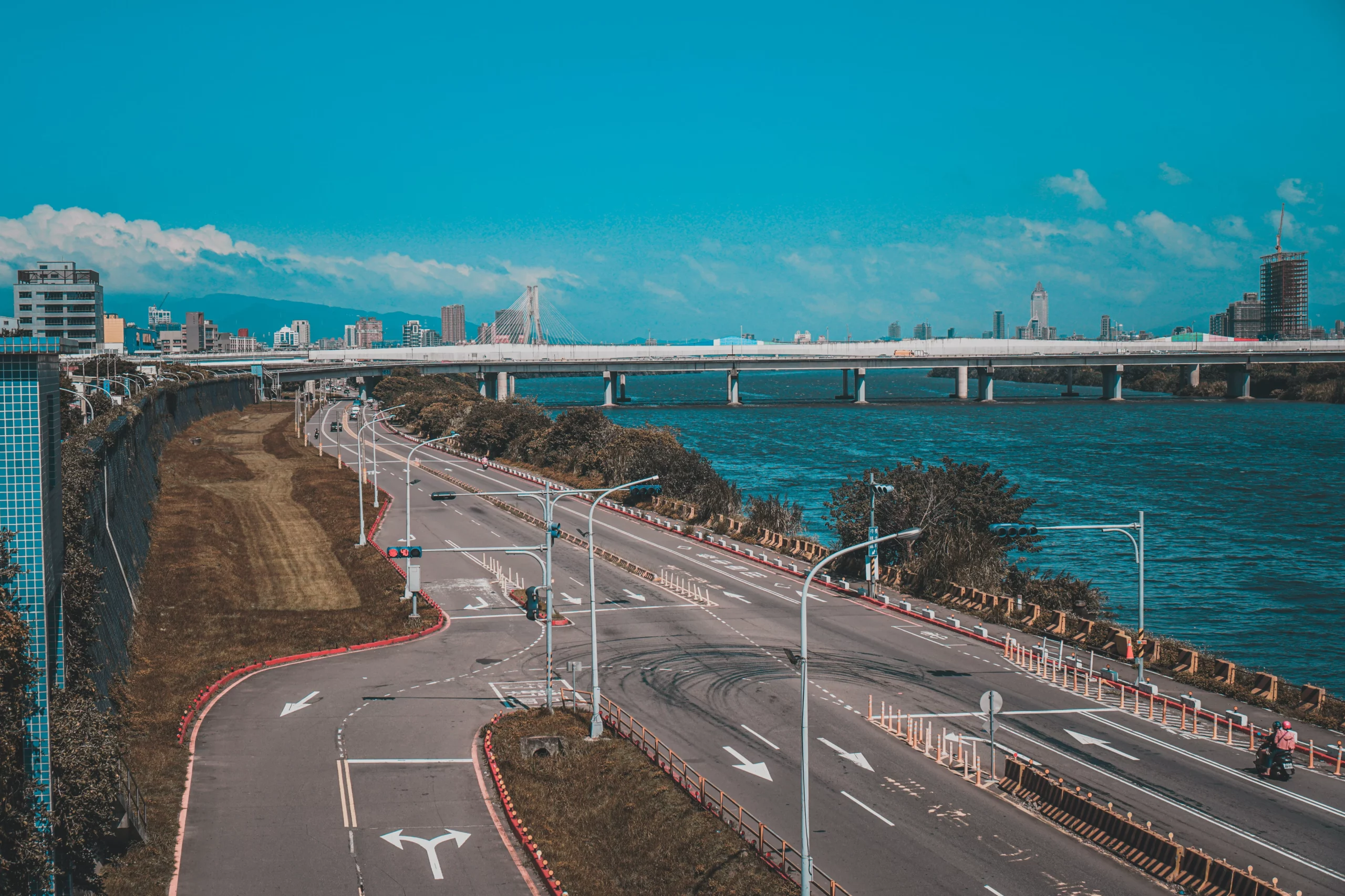 台灣街景圖,台灣租車注意事項